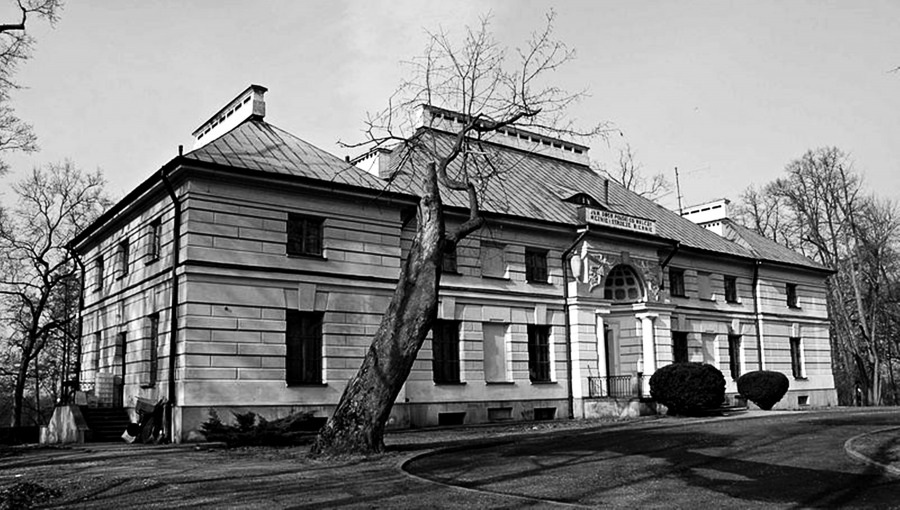 Dwór Polski Pęcice